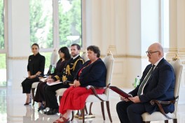 President Ilham Aliyev receives credentials of newly appointed UK Ambassador to Azerbaijan