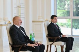 President Ilham Aliyev receives credentials of newly appointed UK Ambassador to Azerbaijan