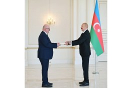 President Ilham Aliyev receives credentials of newly appointed UK Ambassador to Azerbaijan