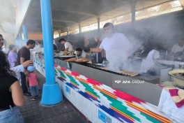 Azerbaijani media representatives visit famous Chorsu Bazaar in Tashkent - PHOTO 