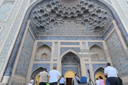 Azerbaijani media representatives visit Center of Islamic Civilization in Uzbekistan - PHOTO 