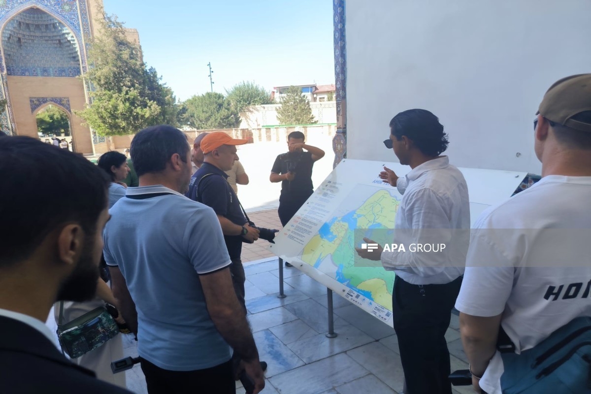 Azerbaijani media representatives visit Amir Timur Mausoleum in Samarkand - PHOTO 