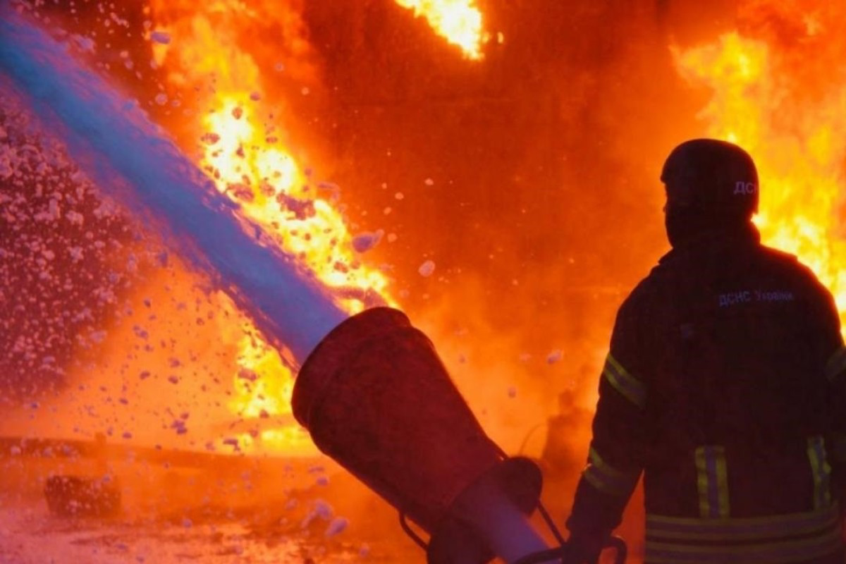 Russians attack Kyiv again in evening: one person killed, hot water disruptions possible