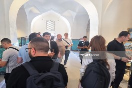 Azerbaijani media representatives visit Amir Timur Mausoleum in Samarkand - PHOTO 