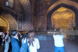Azerbaijani media representatives visit Registan Square in Samarkand - PHOTO 