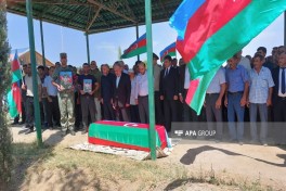 Remains of First Karabakh War martyr Sardar Ismayilov laid to rest in Neftchala - PHOTO 