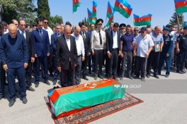 Remains of Vagif Maharramov, missing martyr of First Karabakh War, buried in Neftchala - PHOTO 