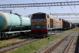 Wheat and propane shipped to Armenia via Azerbaijan - PHOTO 