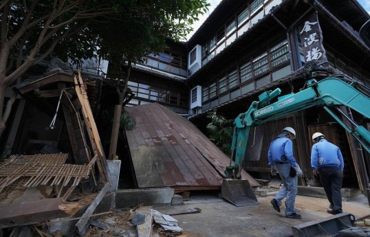 Seven people injured in earthquake in Tokyo area