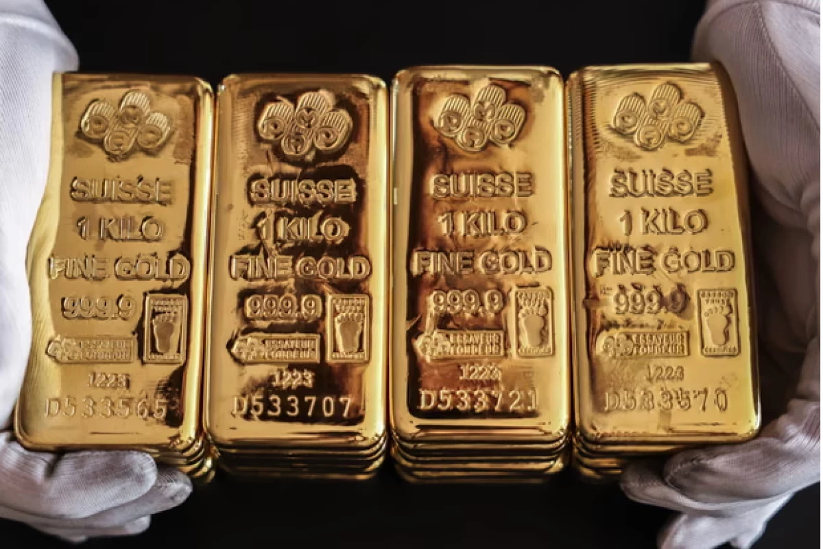 Gold price rises to three-month high