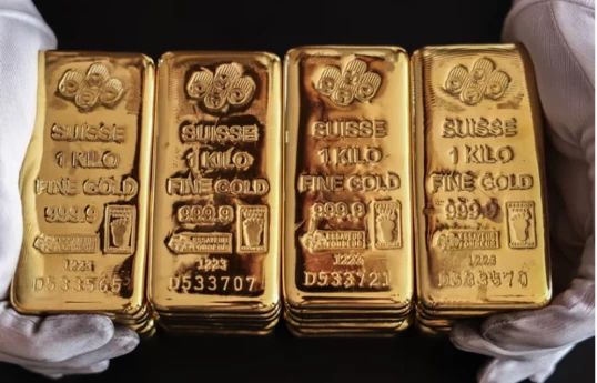Gold price rises to three-month high