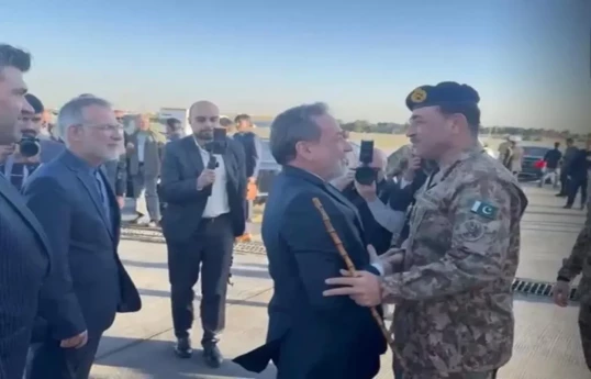 Asim Munir visits Tehran