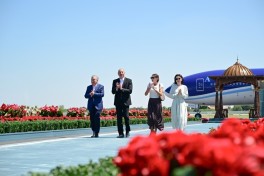 President Ilham Aliyev and First Lady Mehriban Aliyeva arrived in Bukhara from Tashkent - VIDEO 