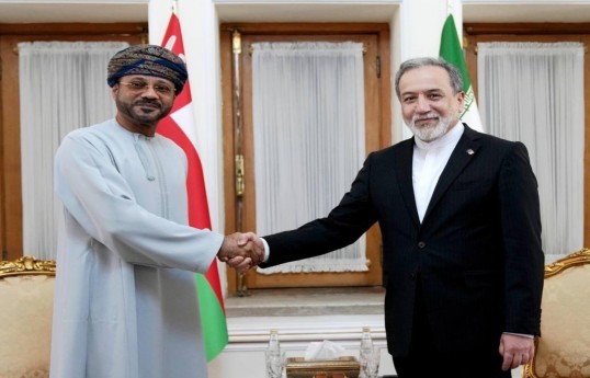 Omani Foreign Minister meets with Araghchi in Tehran