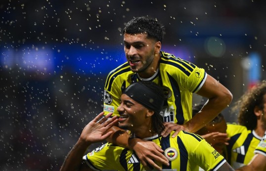 Fenerbahce qualifies for Champions League league phase, beating Lyon 2-1