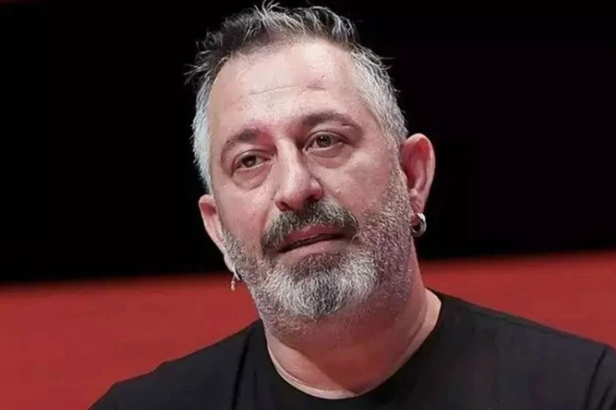 Famous Turkish comedian Cem Yılmaz was hospitalized
