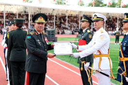 Azerbaijan Defense Minister attends graduation ceremonies of military academies in Türkiye