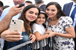 Vice-President of Heydar Aliyev Foundation Leyla Aliyeva and Arzu Aliyeva watches classic car parade and exhibition