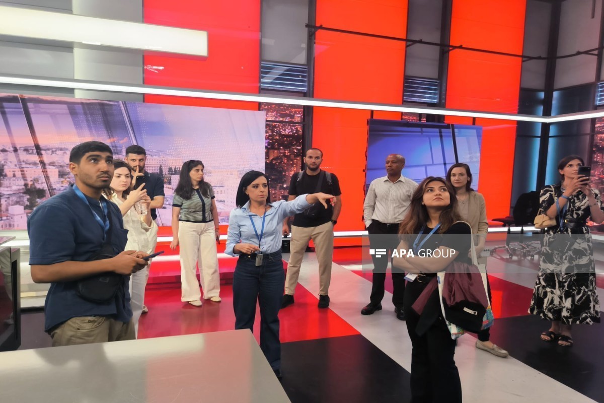 Azerbaijani journalists familiarize themselves with activities of Israel’s Channel 12
