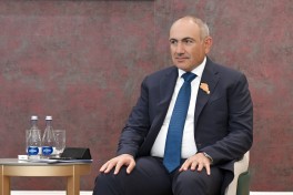 President of Azerbaijan Ilham Aliyev’s meeting with Prime Minister of Armenia commences in Bishkek - PHOTO  - VIDEO  - UPDATED 