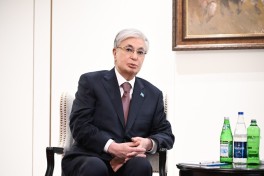 President of Azerbaijan Ilham Aliyev held meeting with President of Kazakhstan in Bishkek - UPDATED 