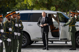 President Ilham Aliyev met with President of the United Arab Emirates in Abu Dhabi