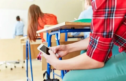 Georgia to ban mobile phones in schools