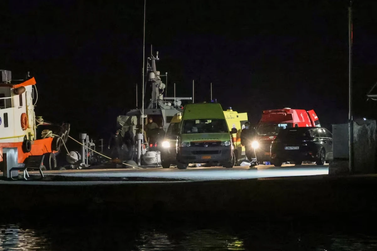 Collision with Greek coast guard boat leaves 15 migrants dead