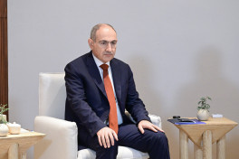President of Azerbaijan Ilham Aliyev met with Prime Minister of Armenia in Abu Dhabi -VIDEO -PHOTO -UPDATED-1 