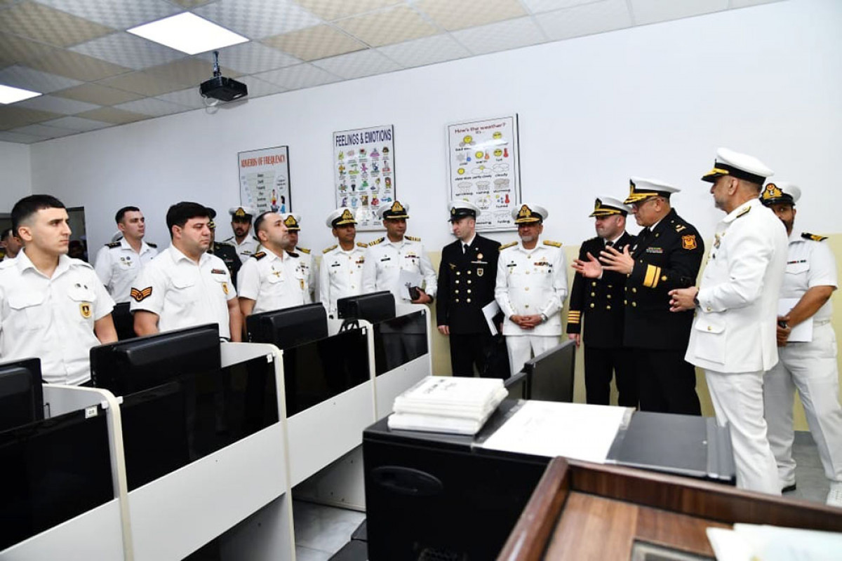 Azerbaijan Naval Forces Commander visits Pakistan
