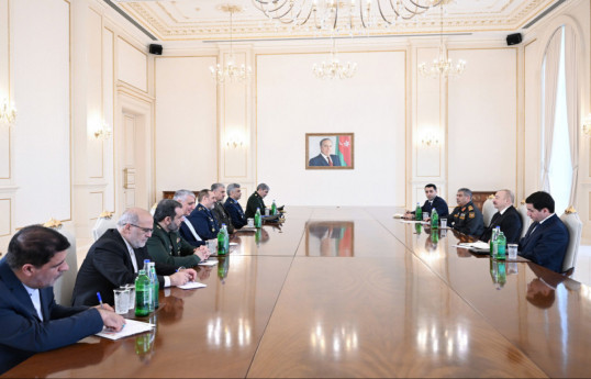 President Ilham Aliyev received Iranian delegation led by Minister of Defence and Armed Forces Logistics