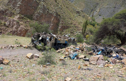 Bus plunges into ravine in Bolivia, killing at least 10