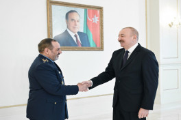 President Ilham Aliyev received Iranian delegation led by Minister of Defence and Armed Forces Logistics