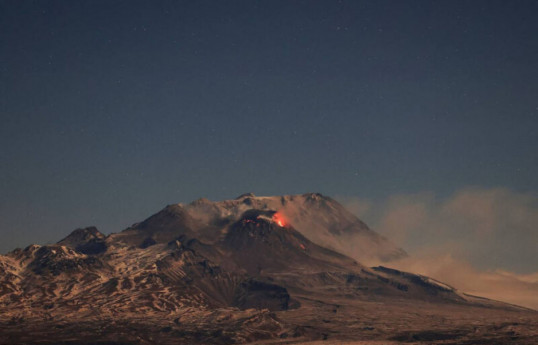 Ashfall possible in Kamchatka settlements after Shiveluch volcano eruption