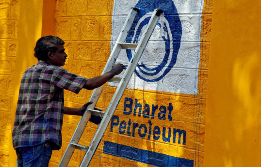 India seeks to buy LNG from Azerbaijan