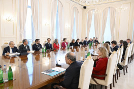 President Ilham Aliyev received delegation of the U.S. Chamber of Commerce-UPDATED 