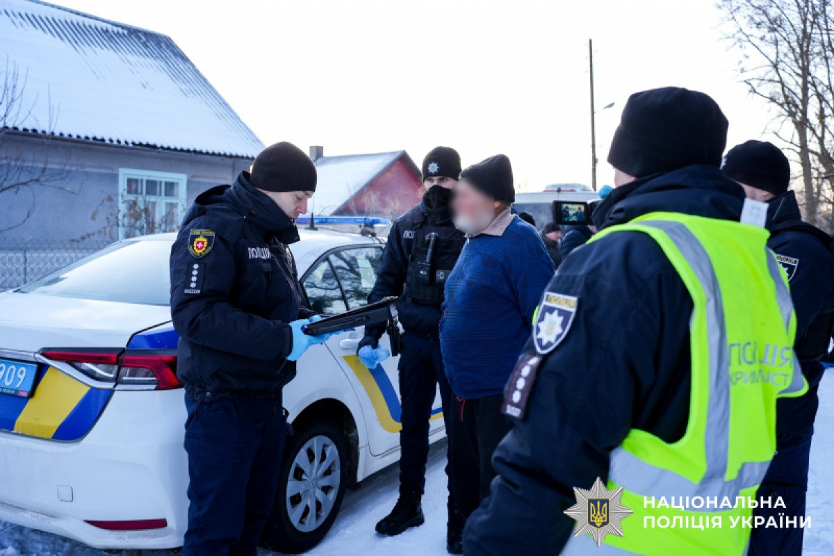 Brutal killing of five neighbors in Rivne region investigated by police