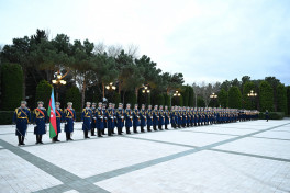Official welcome ceremony held in Baku for Vice President of the United States