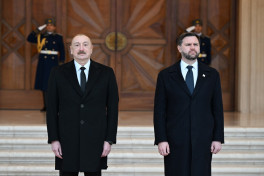 Official welcome ceremony held in Baku for Vice President of the United States