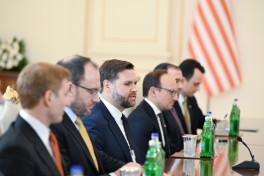 President of Azerbaijan Ilham Aliyev and U.S. Vice President held expanded meeting - UPDATED-1 
