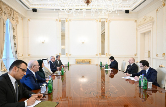 President Ilham Aliyev received delegation of Arab Parliament led by its President