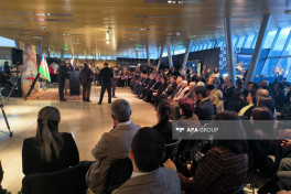 Hungarian tapestry artist Juja Perel’s “Beyond the Frame of Truth” exhibition opens in Baku - PHOTO 
