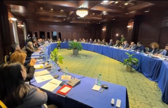 Meeting of Azerbaijani and Armenian representatives begins in Yerevan under “Peace Bridge” initiative -VIDEO 