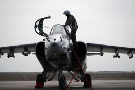 Air Force’s service and combat activities are commended-PHOTO 