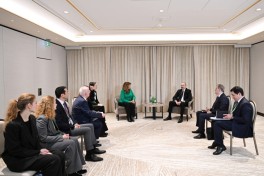 President Ilham Aliyev met with President of Bulgaria in Munich