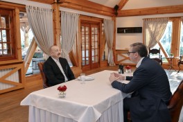 Presidents of Azerbaijan and Serbia held informal breakfast