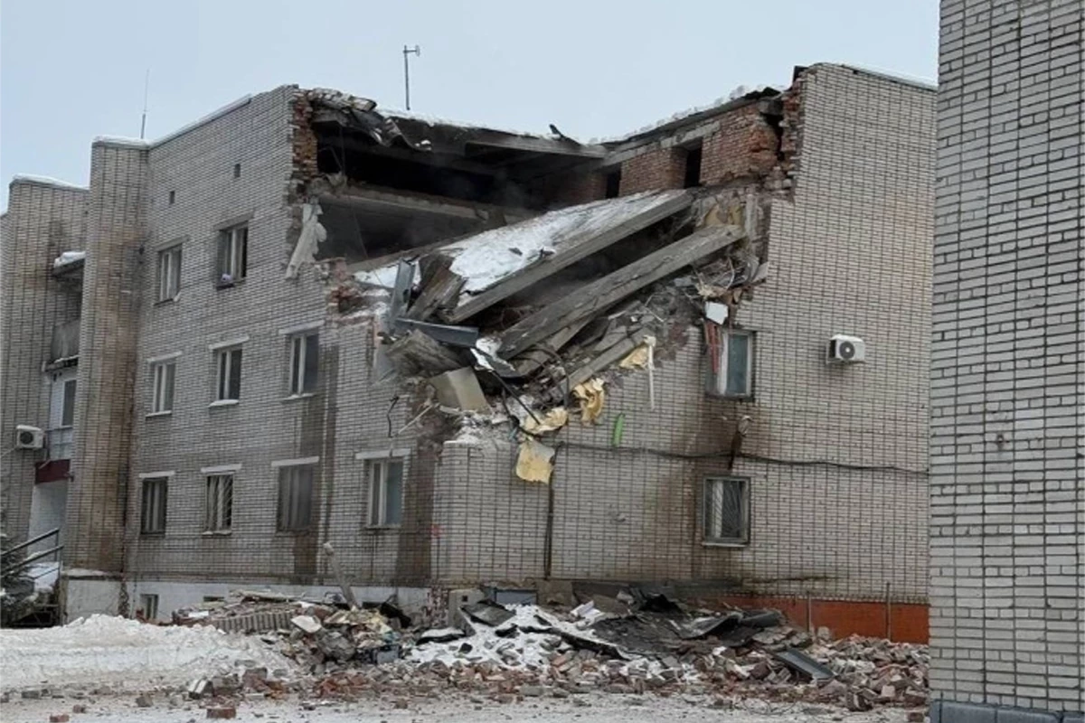 Explosion at military commandant’s office in Russia: three dead, people trapped under rubble -UPDATED 