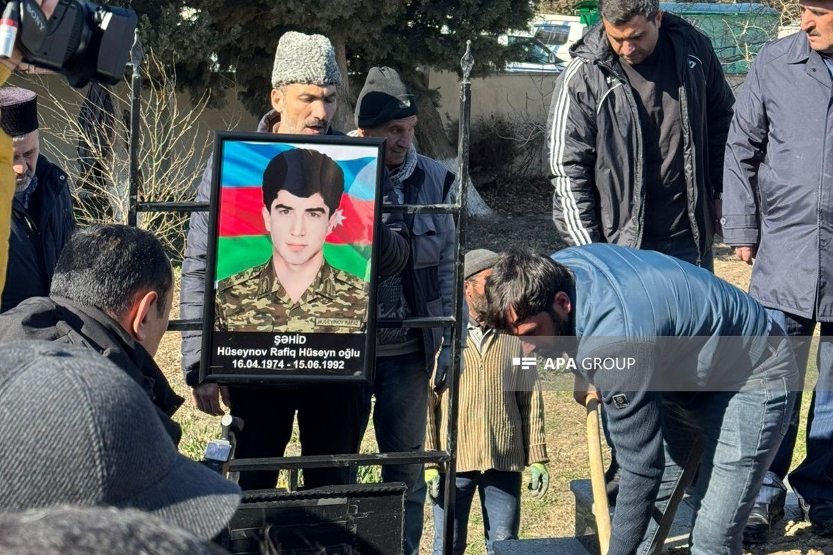 Remains of First Karabakh War missing martyr Rafig Huseynov laid to rest in Lokbatan