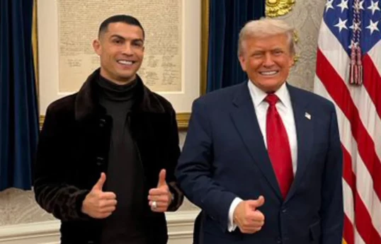 Trump called Ronaldo greatest footballer in history and invited him to US