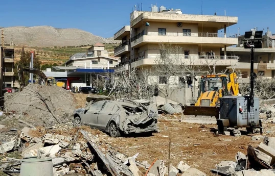 Israeli army intensifies strikes against Hezbollah